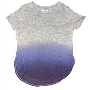 🔴Mudd split hem blue and gray ombré top🔴